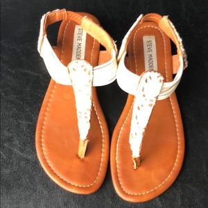 Steve Madden Girls Sands size 3🌸